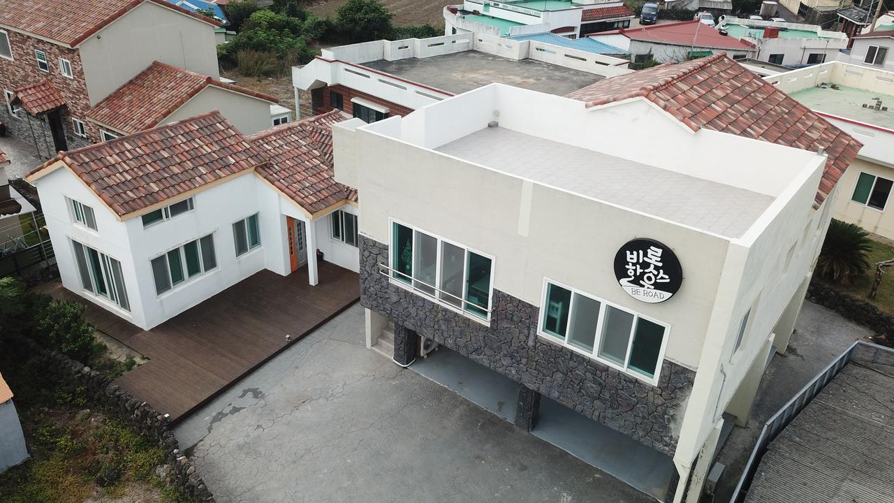 Be Road House Hotell Jeju by Eksteriør bilde